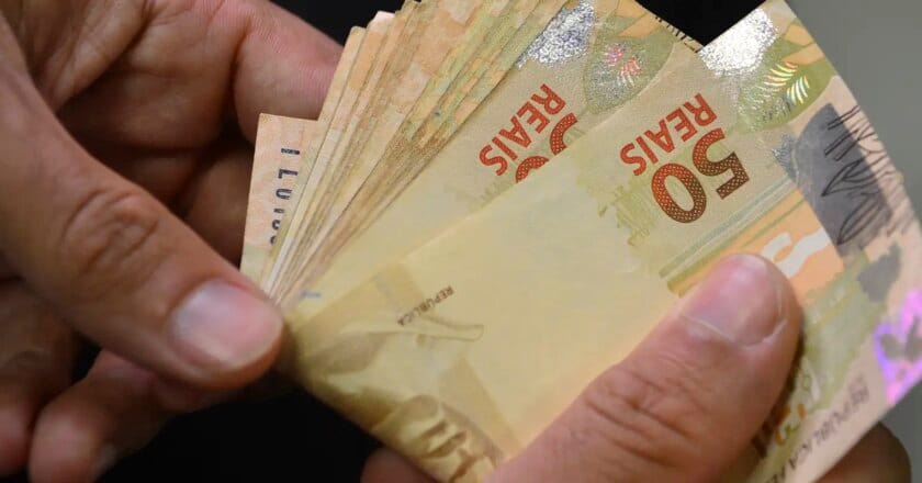 Devedores têm último fim de semana para aderir ao Desenrola Brasil
