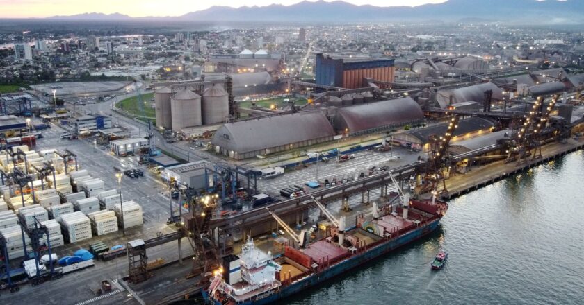 Balanza comercial arroja saldo positivo en junio