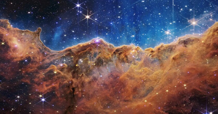 Astrocientíficas discuten desafíos y oportunidades en evento virtual