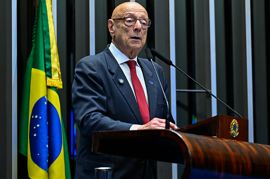 Em discurso, à tribuna, senador Esperidião Amin (PP-SC).