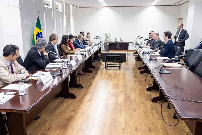 Brasil e Reino Unido fortalecem parceria econômica, comercial e tecnológica