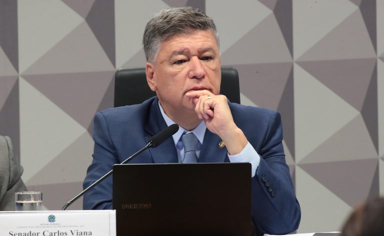 Oitiva de testemunha. Senador, Carlos Viana (PODE - MG)