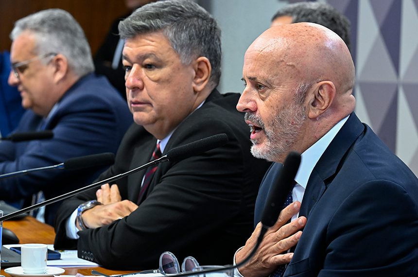 'Careca do INSS' se compromete a enviar documentos de empresas à CPMI