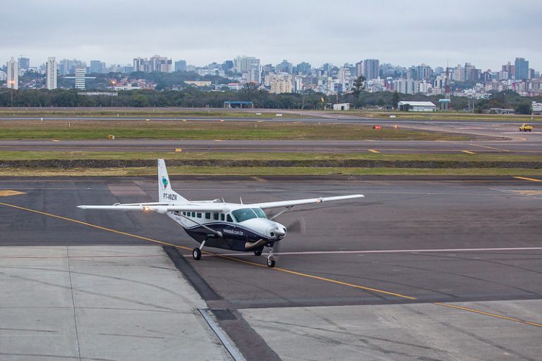 Transporte - aviação - aviação regional - avião de pequeno porte - Com estreia de voos, RS passa a ser o Estado mais conectado por rotas regionais do país