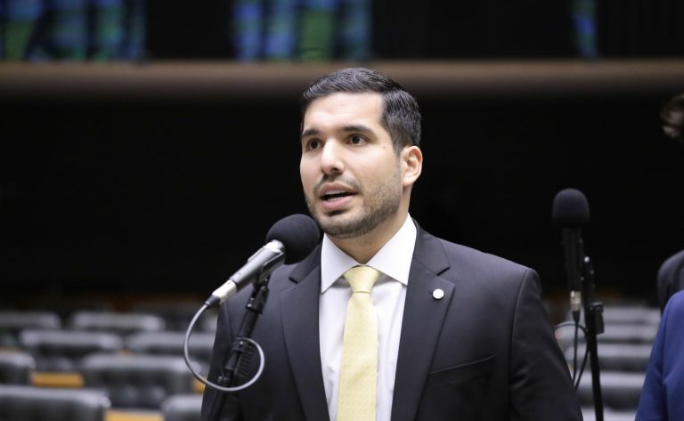 Discussão e votação de propostas legislativas. Dep. André Fernandes (PL - CE)