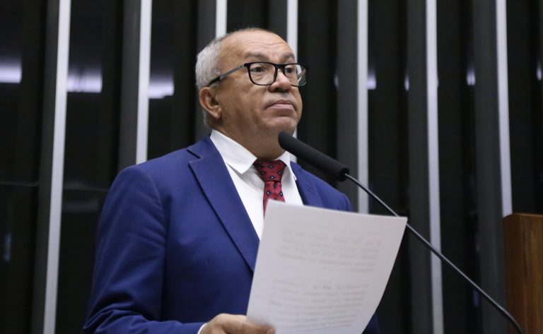Discussão e Votação de Propostas Legislativas. Dep. Paulo Guedes (PT - MG)