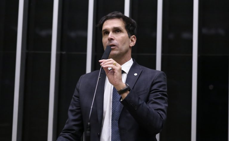 Discussão e votação de propostas legislativas. Dep. Luiz Lima (NOVO - RJ)