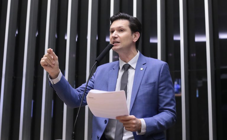 Deputado Gilson Marques (Novo-SC) fala no Plenário da Câmara dos Deputados