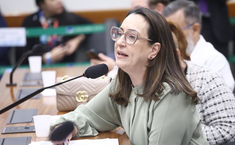 Debate sobre as estratégias para a consolidação das políticas públicas de saúde, com seus desafios e perspectivas. Dep. Rosangela Moro (UNIÃO - SP)