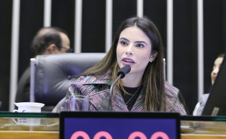 Homenagem aos 50 anos da TV Atalaia - afiliada Record em Sergipe/PE. Dep. Yandra Moura (UNIÃO - SE)