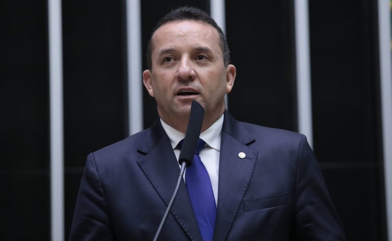 Discussão e votação de propostas. Dep. Pastor Diniz(UNIÃO - RR)