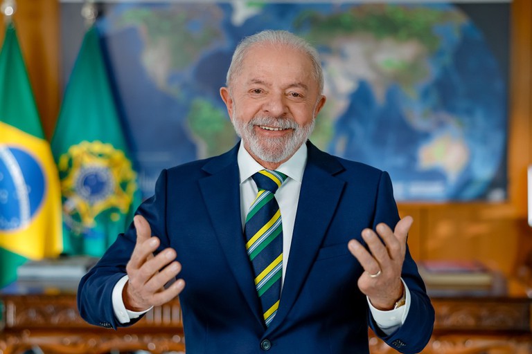 Em pronunciamento, Lula diz que governo tomou a decisão de cuidar do povo brasileiro