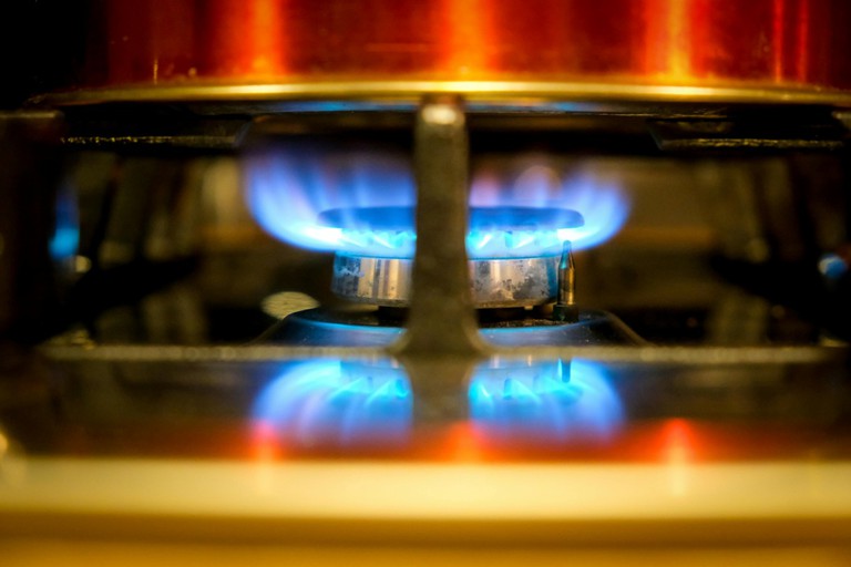 Gás do Povo: entenda como vai funcionar programa que amplia acesso ao gás de cozinha