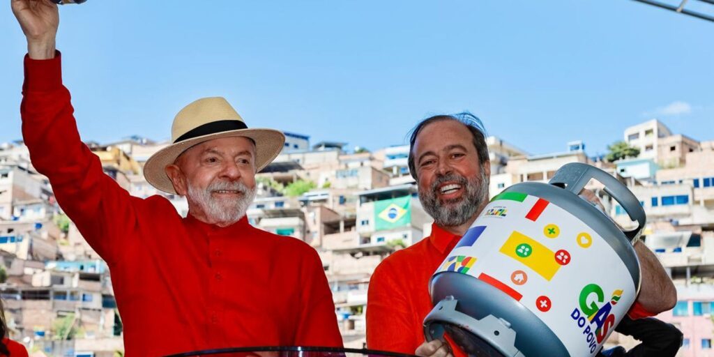 Governo garante gás de graça para 15,5 milhões de famílias