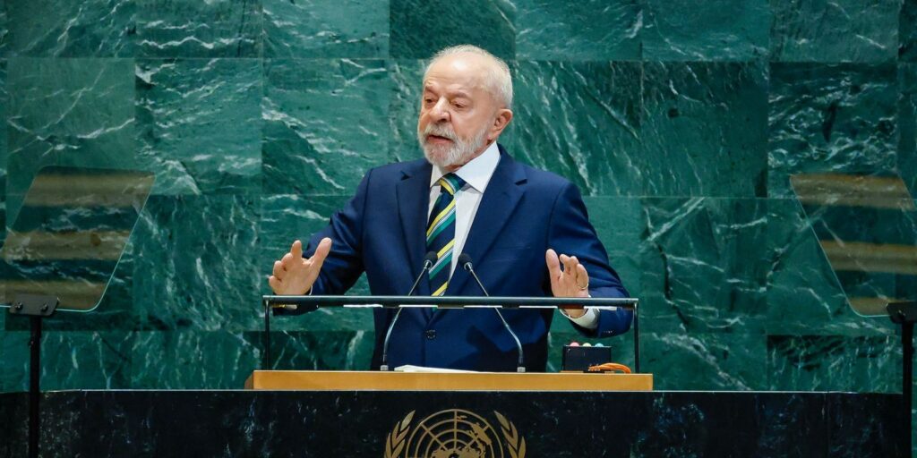 Lula afirma que soberania é inegociável e repudia falsos patriotas