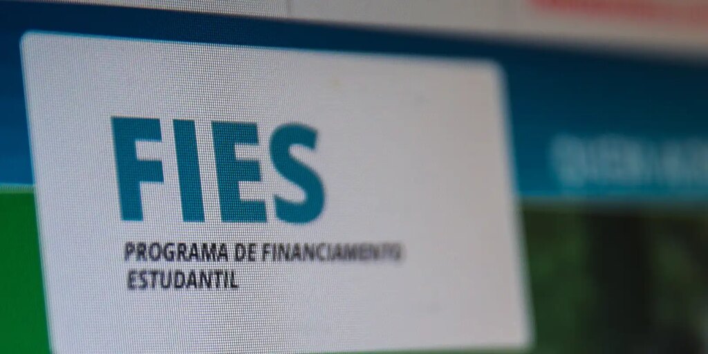 MEC publica edital para oferta de vagas remanescentes do FIES