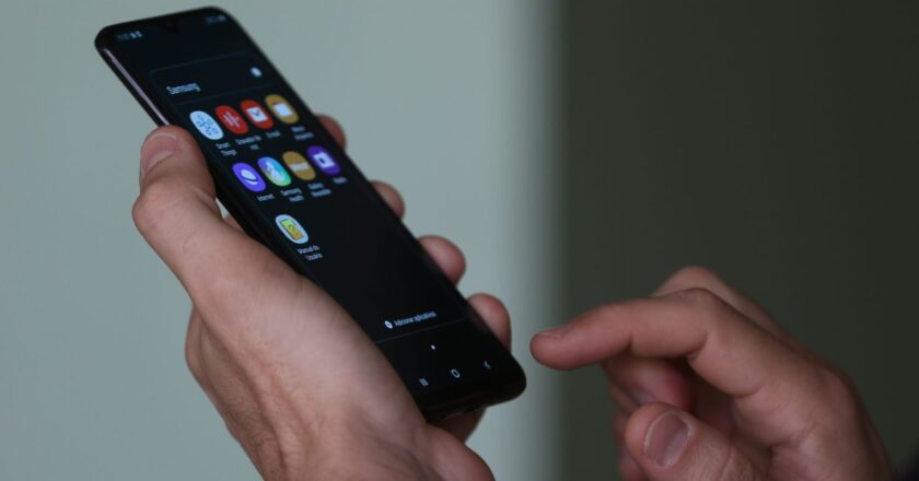 Reclamações sobre telecomunicações caem 22,7% em 2022