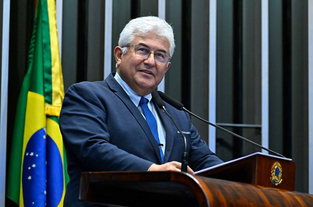 Pontes pede que Senado trabalhe para devolver ao povo a confiança no país