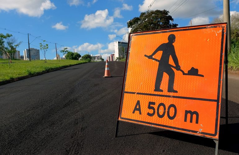 Prefeitura executa 120 mil m² de recape asfáltico até o fim do ano