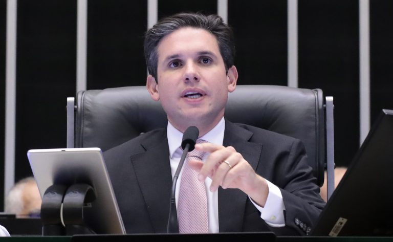 Discussão e votação de propostas legislativas. Presidente da Câmara dos Deputados, Hugo Motta (REPUBLICANOS - PB)