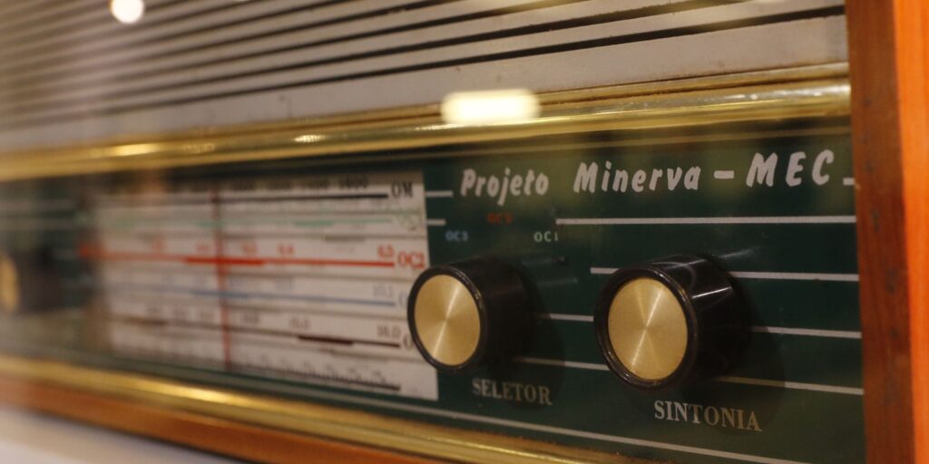 Rádio MEC completa 102 anos como símbolo de cultura e educação no país