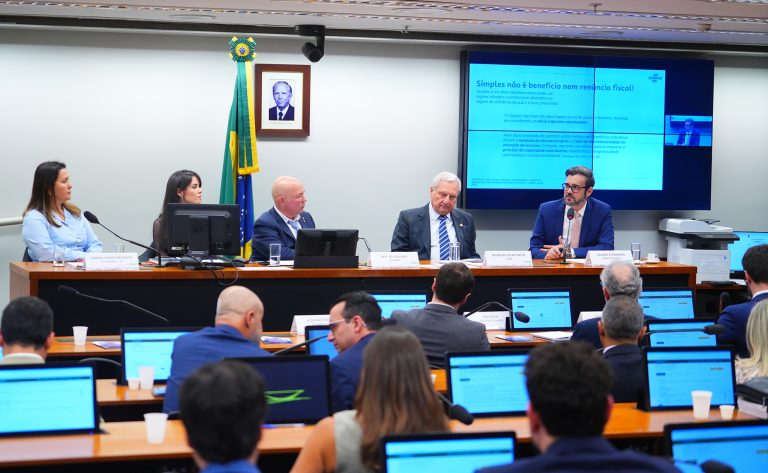 Audiência Pública - Atualização de tabela do Sistema Tributário Simples Nacional.