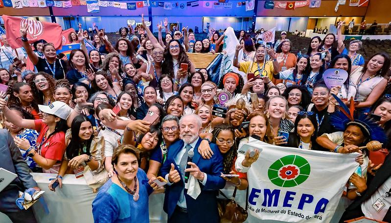 'Tentaram nos calar, mas não conseguiram', afirma a ministra das Mulheres