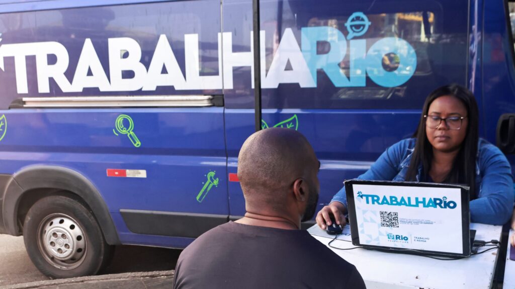 Trabalha Rio vai a cozinhas comunitárias em Padre Miguel e Realengo