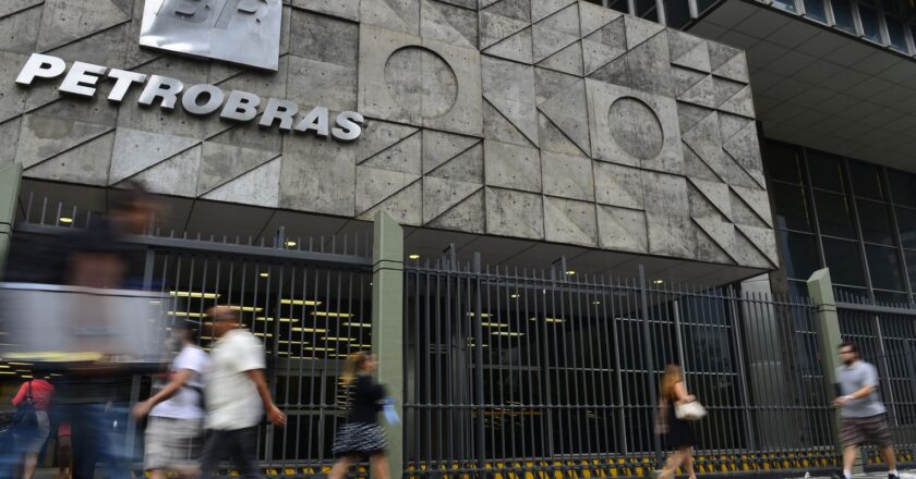 Conselho pode distribuir dividendos da Petrobras “em momento oportuno”