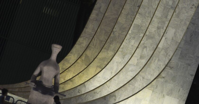 Barroso ordena investigação de suspeitas de genocídio indígena