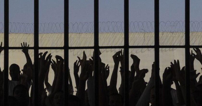 Policiais penais fazem curso sobre direitos das pessoas LGBT presas