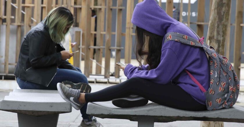 Sites educacionais vigiaram crianças e adolescentes, aponta HRW