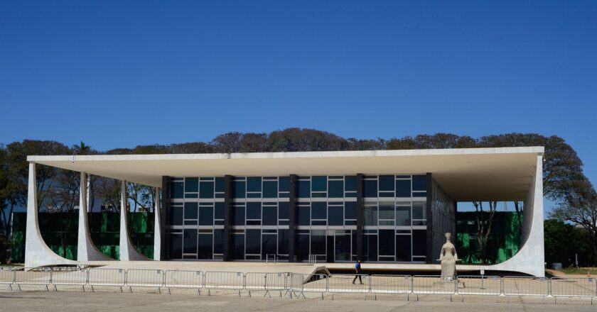 STF determina apuração de crimes contra comunidades indígenas