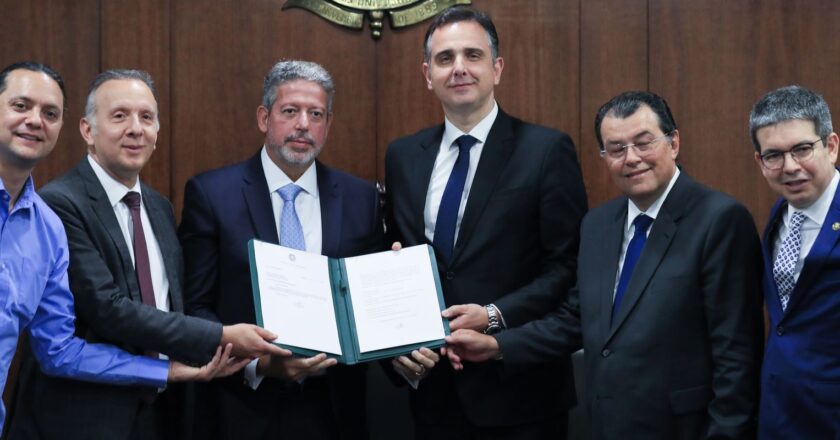 PEC da Reforma Tributária chega ao Senado