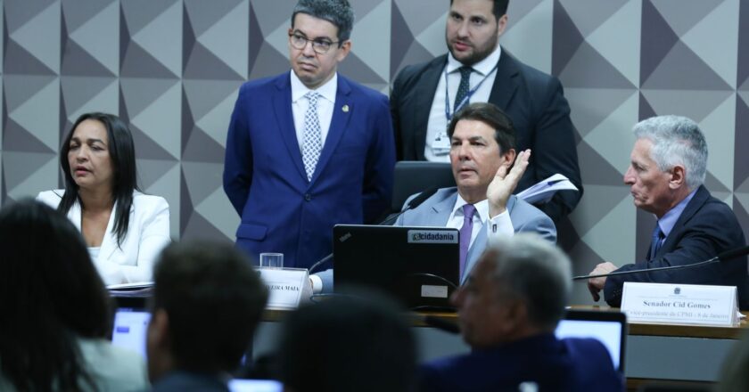 CPMI quebra sigilos de Mauro Cid, Anderson Torres e militares do GSI