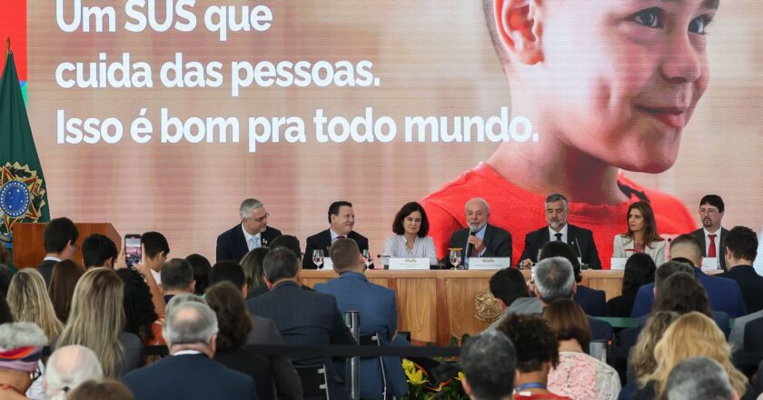 Saúde anuncia política para ampliar acesso a especialistas no SUS