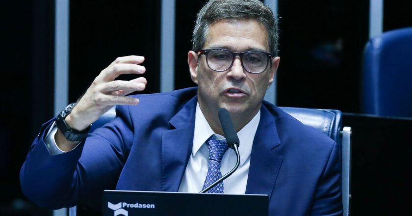 Banco Central estuda o fim do crédito rotativo do cartão de crédito