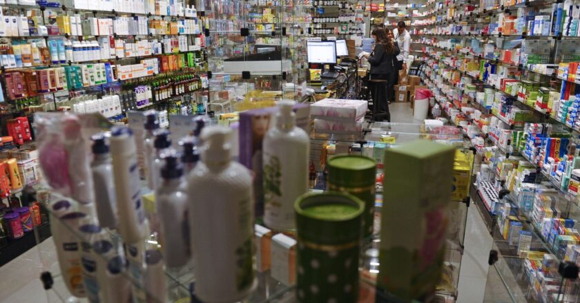 Farmácias habilitadas já podem realizar exames clínicos