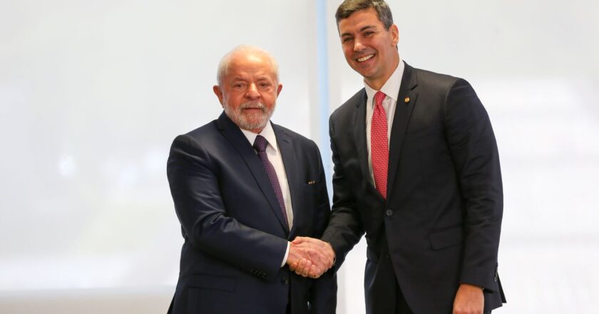 Itaipu é tema de encontro entre Lula e presidente eleito do Paraguai