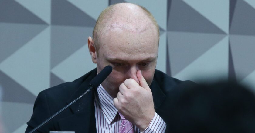 Hacker que invadió redes de la Justicia declarará este viernes