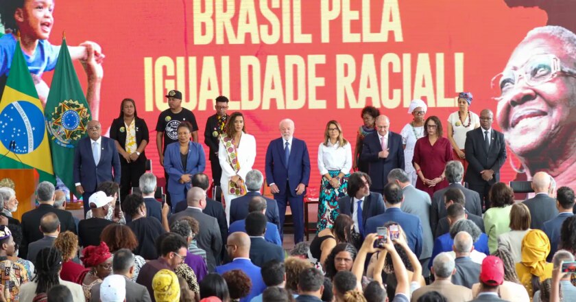 Igualdade racial: Lula lança ações e cinco quilombos são titulados