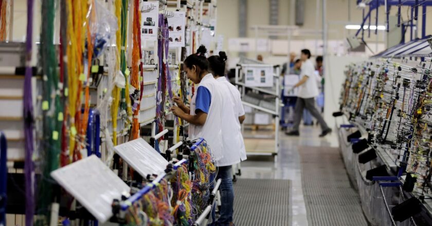 Aumenta confianza de la industria tras rebaja de los tipos de interés