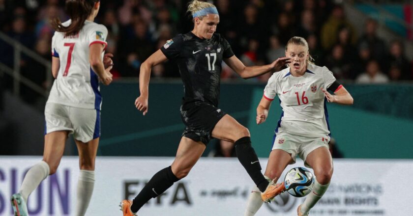 Mundial começa com vitória da Nova Zelândia sobre Noruega por 1 a 0