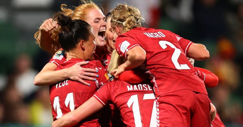 Dinamarca arranca vitória sobre a China com gol aos 44 do 2º tempo