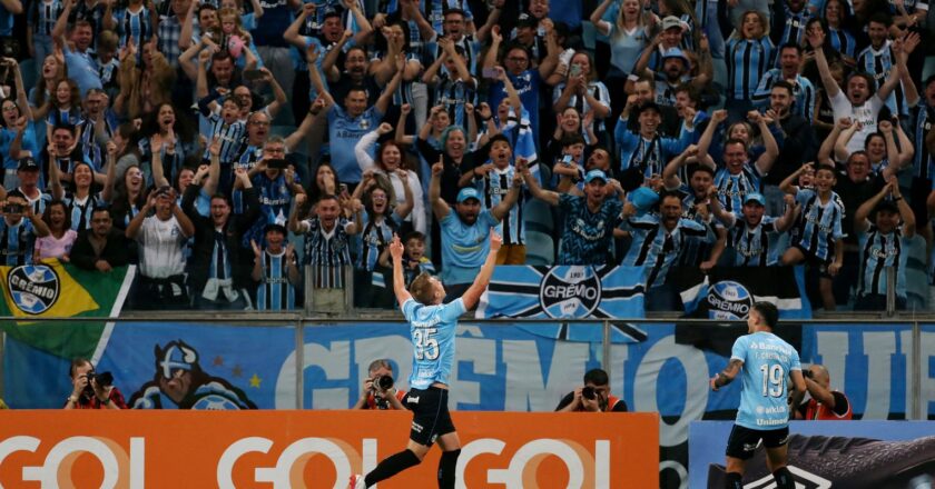 Brasileiro: Grêmio vence com gol de estreante para assumir 2ª posição
