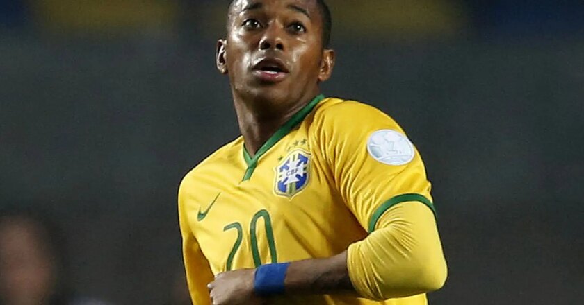 Polícia Federal prende Robinho em Santos