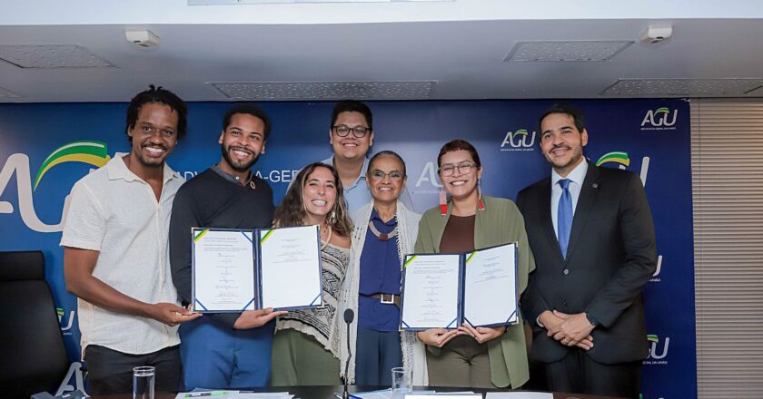 Governo e ambientalistas fazem acordo sobre redução de emissões
