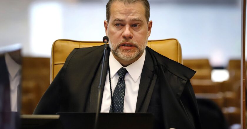 Após voto de Toffoli, STF continua sem decisão sobre porte de maconha