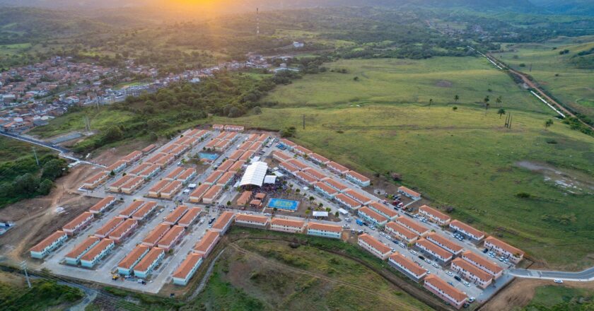Meta do governo é contratar 2 milhões de moradias populares até 2026