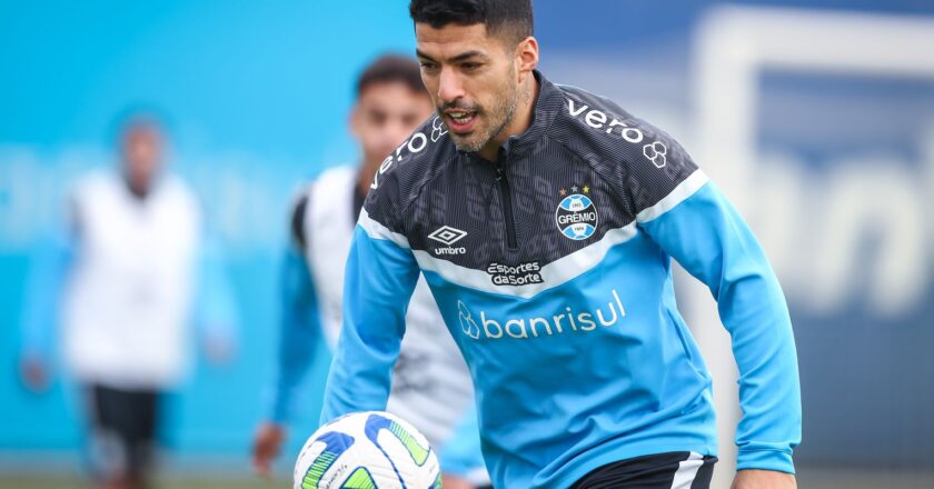 Brasileiro: Grêmio tenta frear líder Botafogo em Porto Alegre